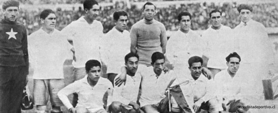 Camiseta de la selección chilena a través de los años (1930)